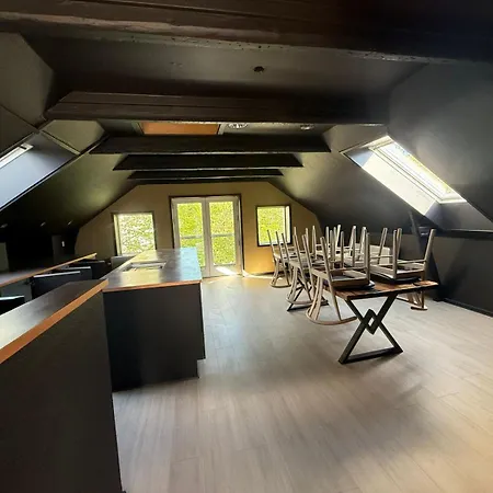 4Seasons - Golden Spring Suite Homestay